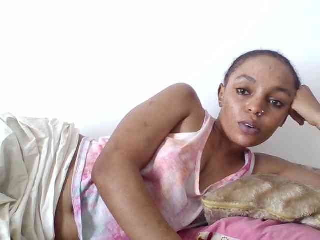 Sinfulpetite2 webcam