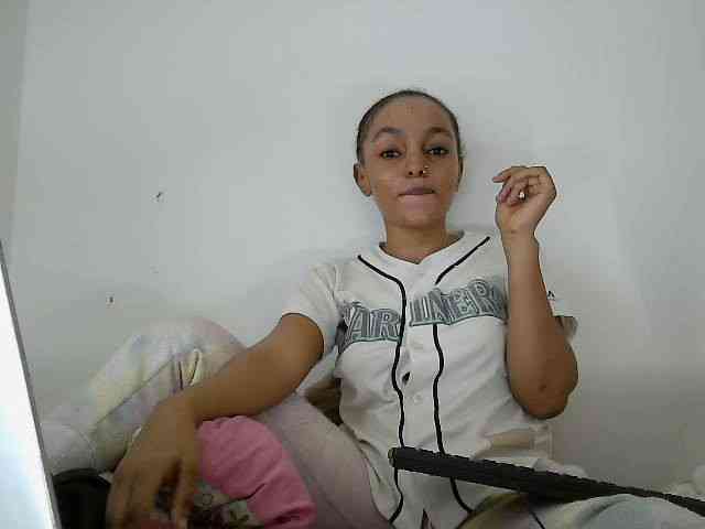 Sinfulpetite2 webcam