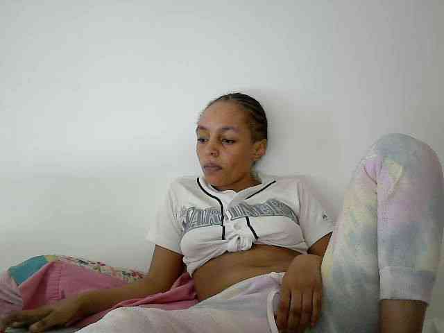 Sinfulpetite2 webcam