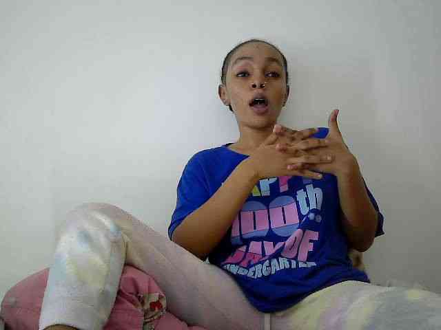 Sinfulpetite2 webcam