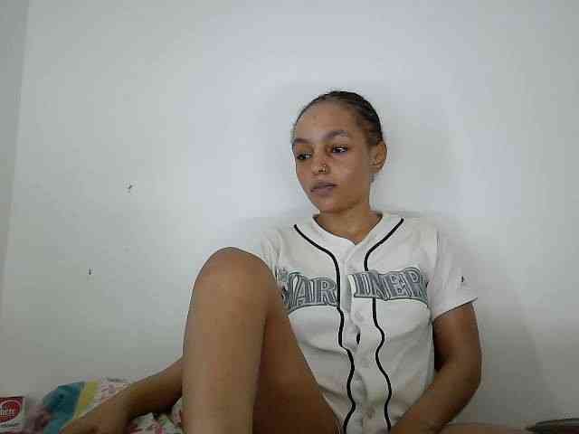 Sinfulpetite2 webcam