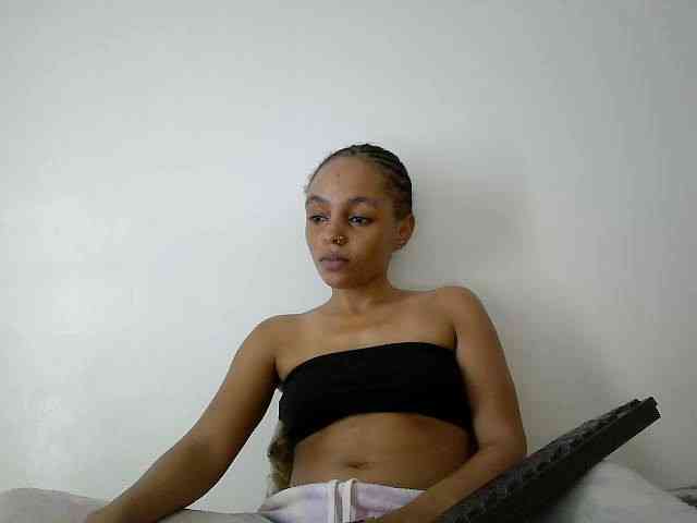 Sinfulpetite2 webcam