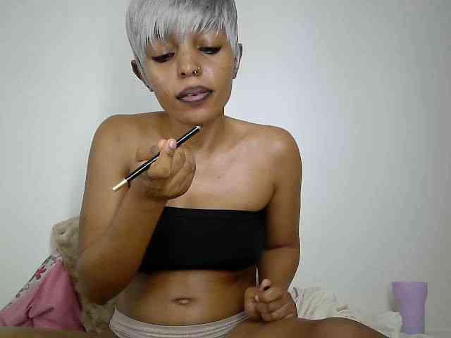 Sinfulpetite2 webcam