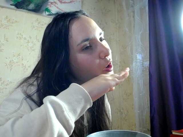 Bombshellnika's BongaCams show and profile