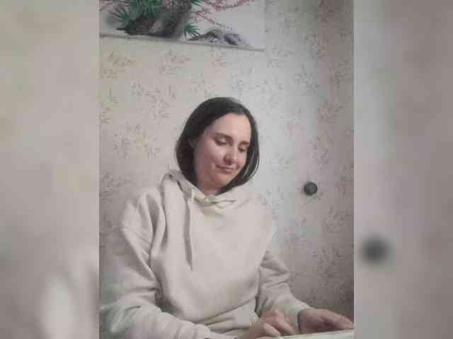 Bombshellnika webcam