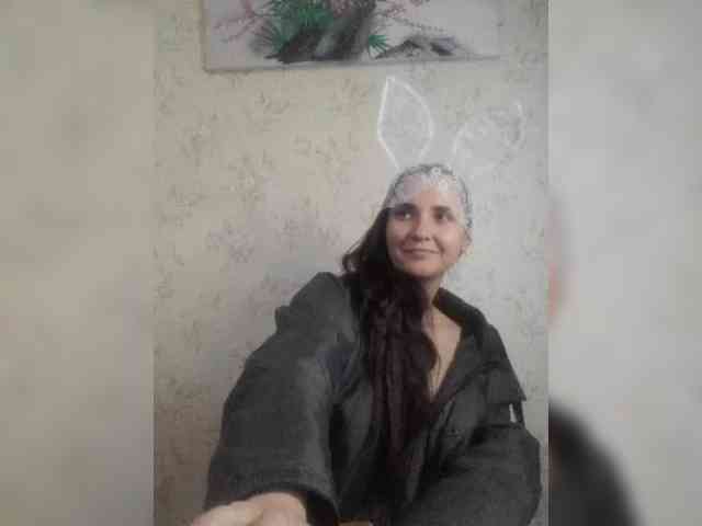 Bombshellnika webcam