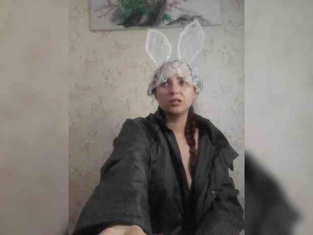 Bombshellnika webcam