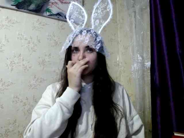 Bombshellnika webcam