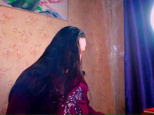 Bombshellnika webcam