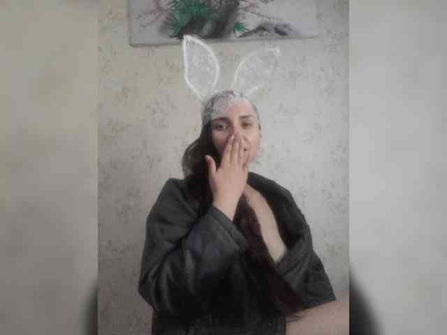 Bombshellnika webcam