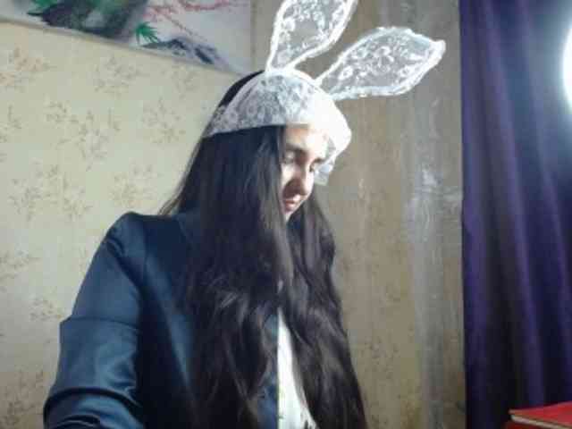 Bombshellnika webcam