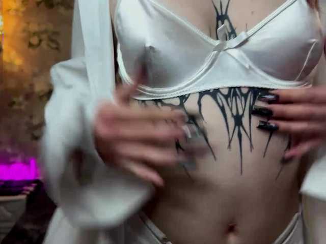 Your-Night-Fury's BongaCams show and profile