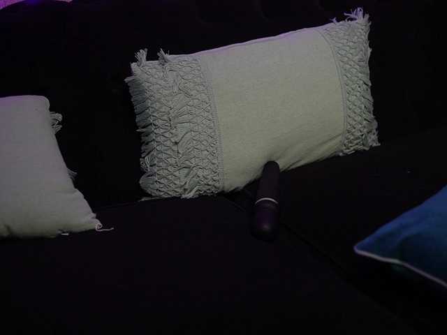 DaliaParis's BongaCams show and profile