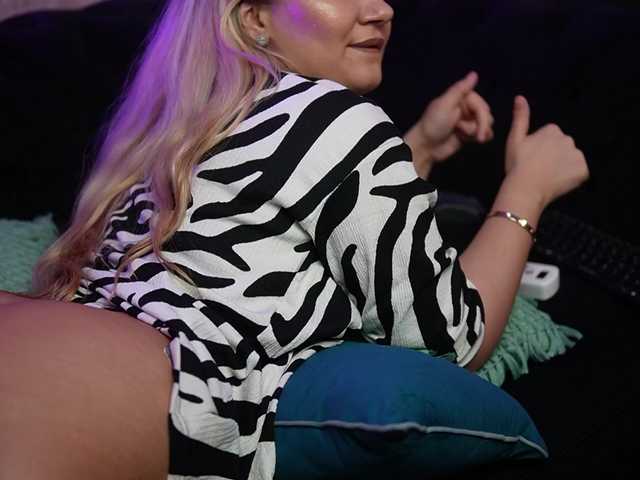 DaliaParis's BongaCams show and profile