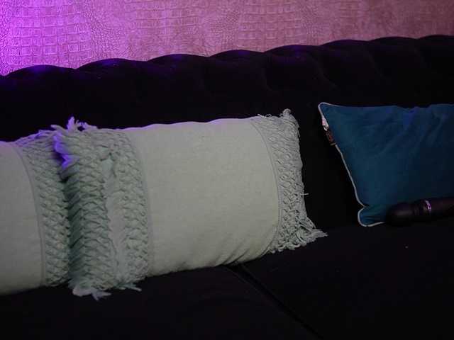 DaliaParis's BongaCams show and profile