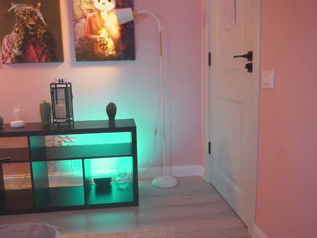 OlyviaDelight's BongaCams show and profile