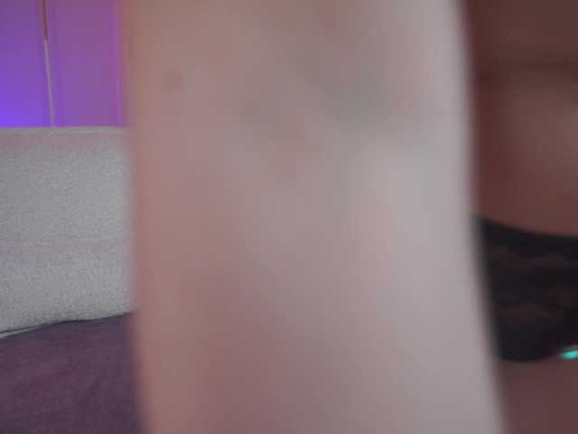 OlyviaDelight's BongaCams show and profile