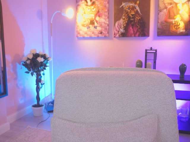 OlyviaDelight's BongaCams show and profile