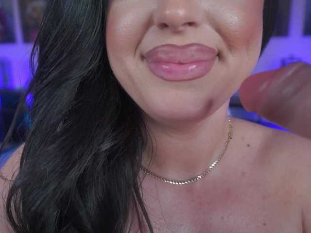 OlyviaDelight's BongaCams show and profile