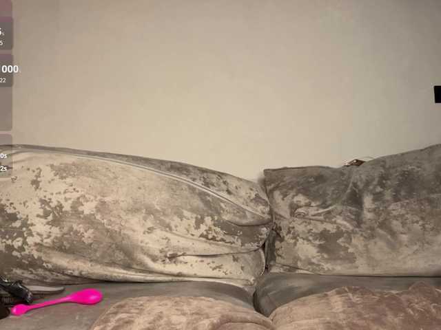 EvaPinklove's BongaCams show and profile