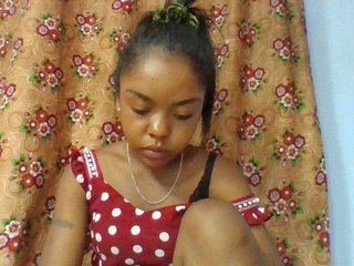 Elysa7's Live Webcam