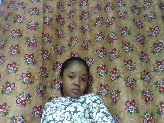 Elysa7 Live Webcam on BongaCams