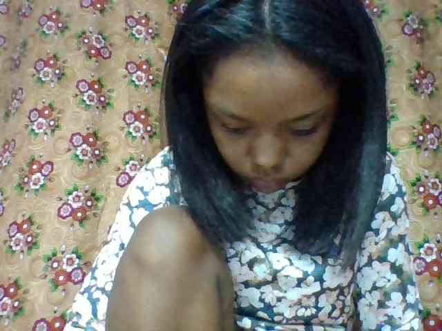 Elysa7 Live Webcam on BongaCams