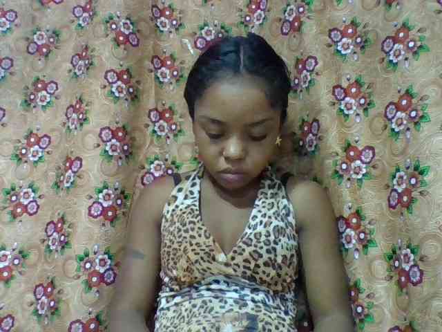 Elysa7 Live Webcam on BongaCams