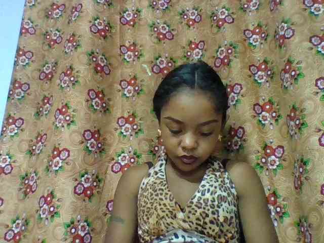 live nude web cam Elysa7