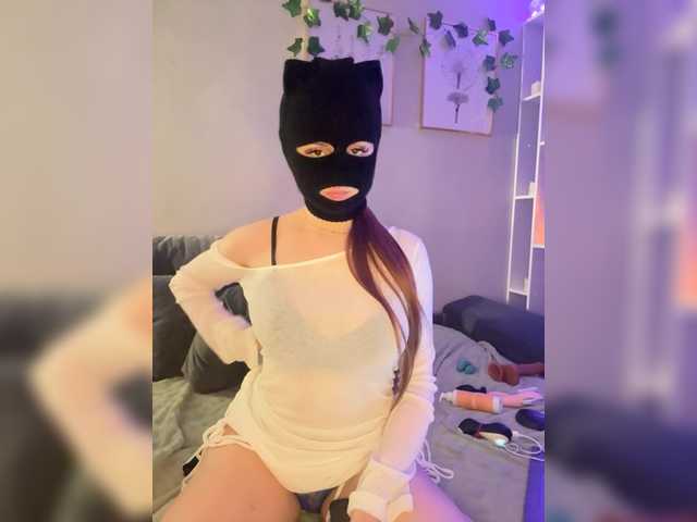 ExXXxstaZZZ's BongaCams show and profile