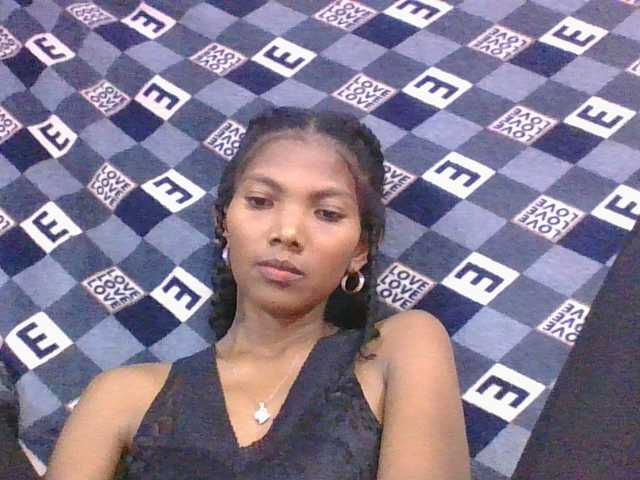 Lyah7a's BongaCams show and profile