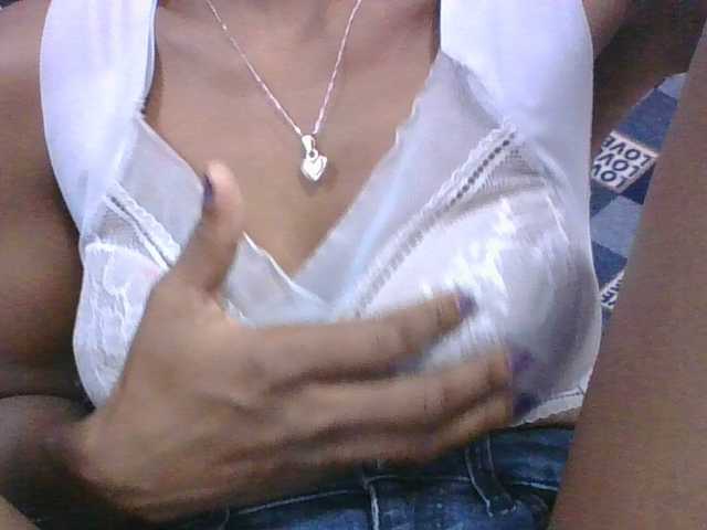 Lyah7a's BongaCams show and profile