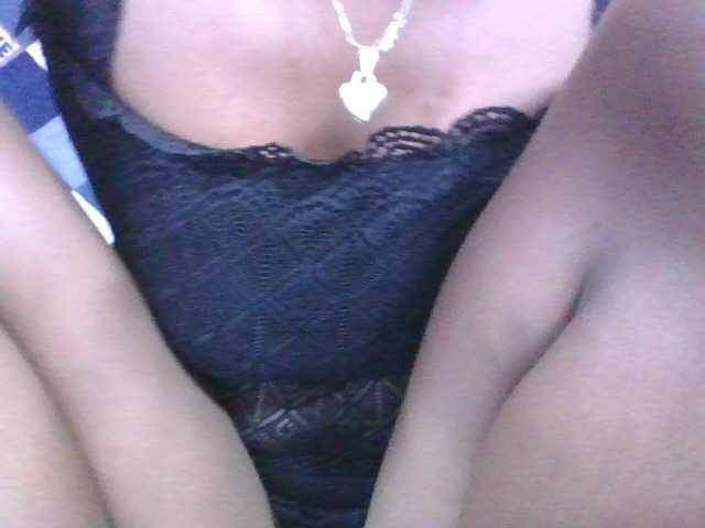 Lyah7a's BongaCams show and profile