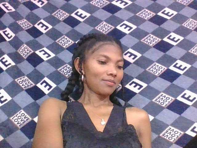 Lyah7a's BongaCams show and profile