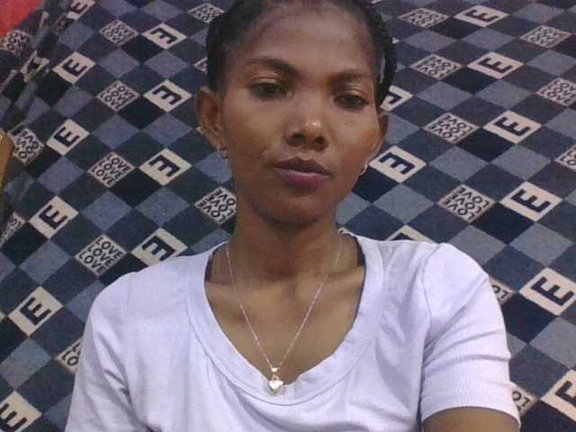 Lyah7a's BongaCams show and profile