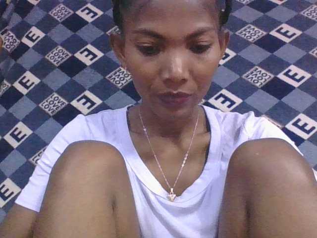 Lyah7a's BongaCams show and profile