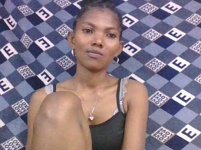 Lyah7a's BongaCams show and profile