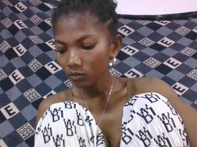 Lyah7a Live Cam on BongaCams