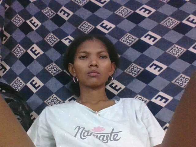 Lyah7a's BongaCams show and profile