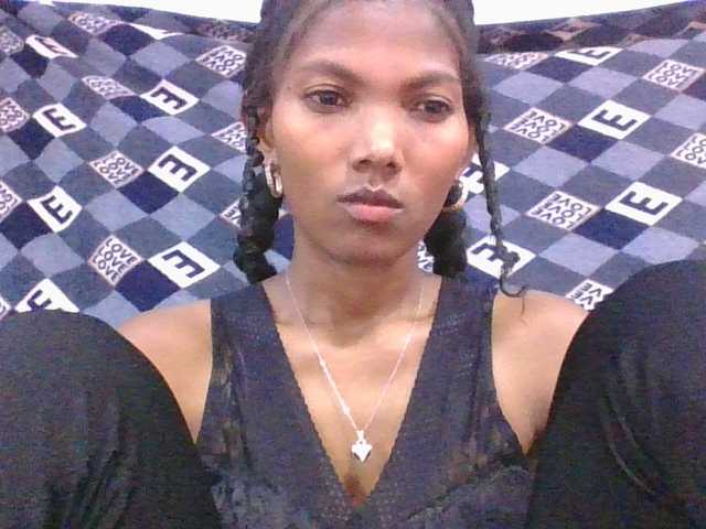 Lyah7a's BongaCams show and profile