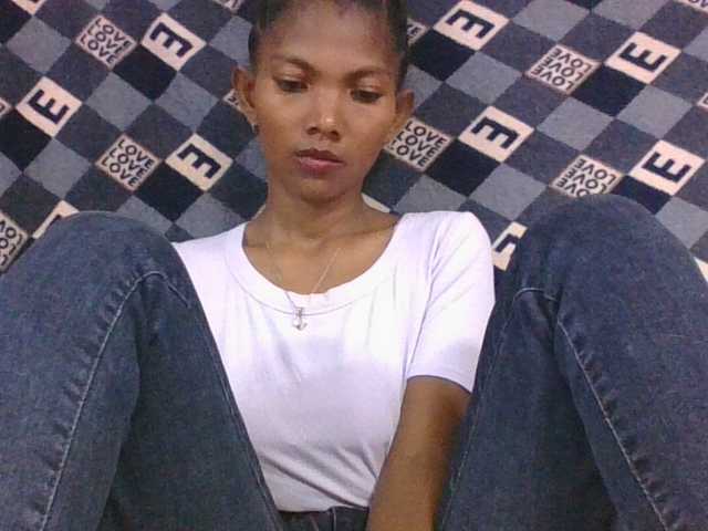 Lyah7a's BongaCams show and profile