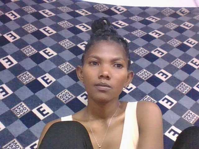 Lyah7a's BongaCams show and profile