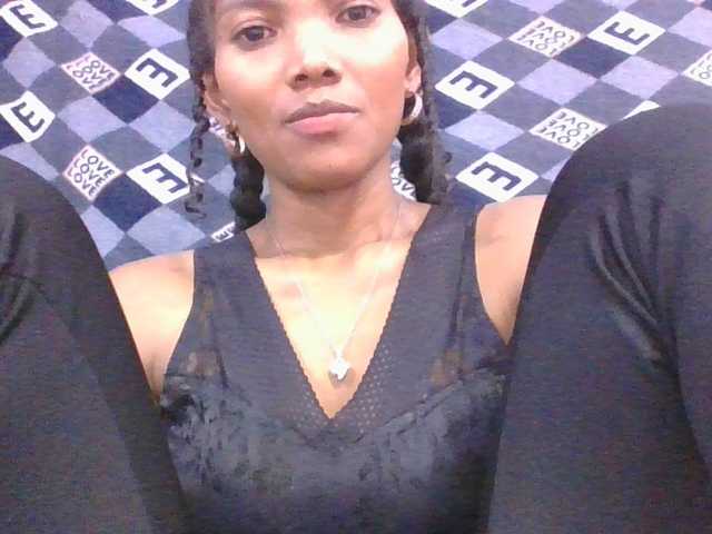 Lyah7a's BongaCams show and profile