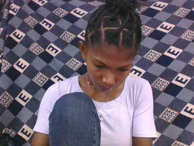 Lyah7a's BongaCams show and profile