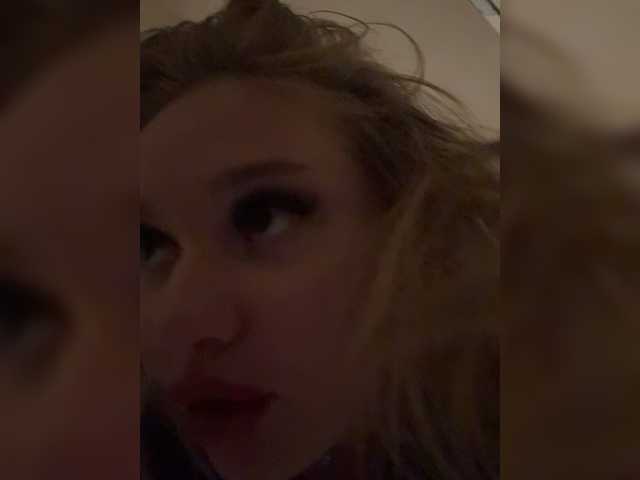 Vikos's BongaCams profile