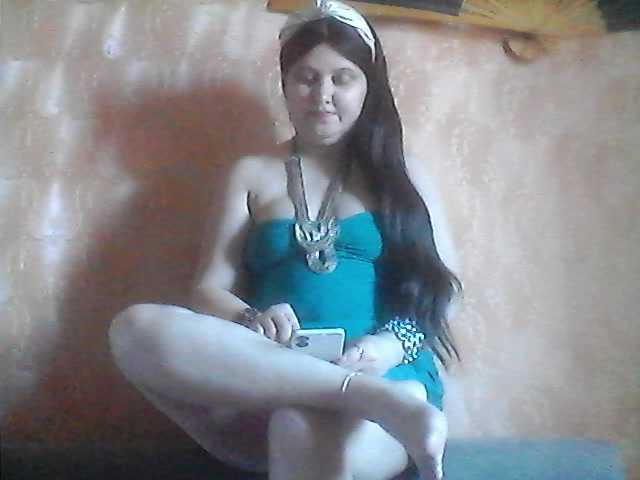 Irina-5a's BongaCams show and profile