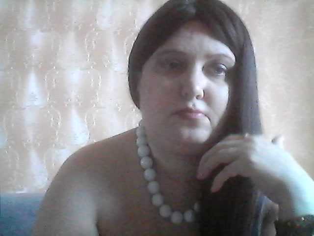 Irina-5a's BongaCams show and profile