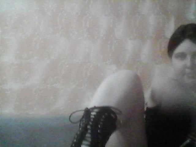 Irina-5a's BongaCams show and profile