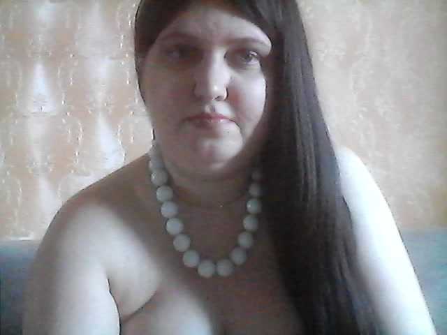 Irina-5a's BongaCams show and profile