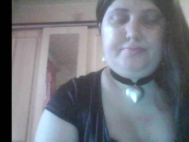 Irina-5a's BongaCams show and profile